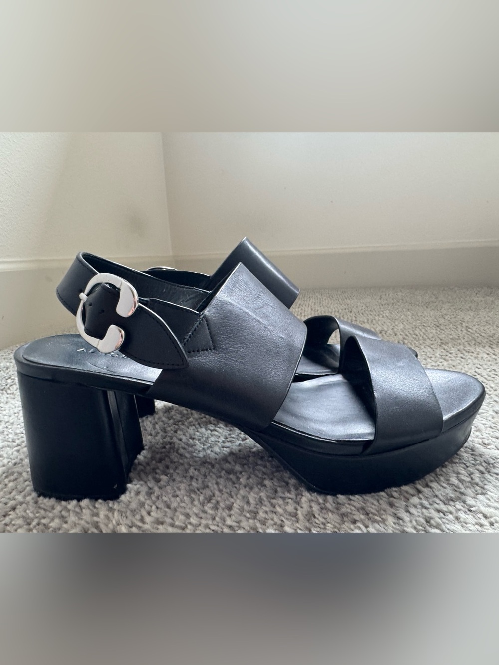 AEROSOLES Black Leather Platform Block Heel Sandals